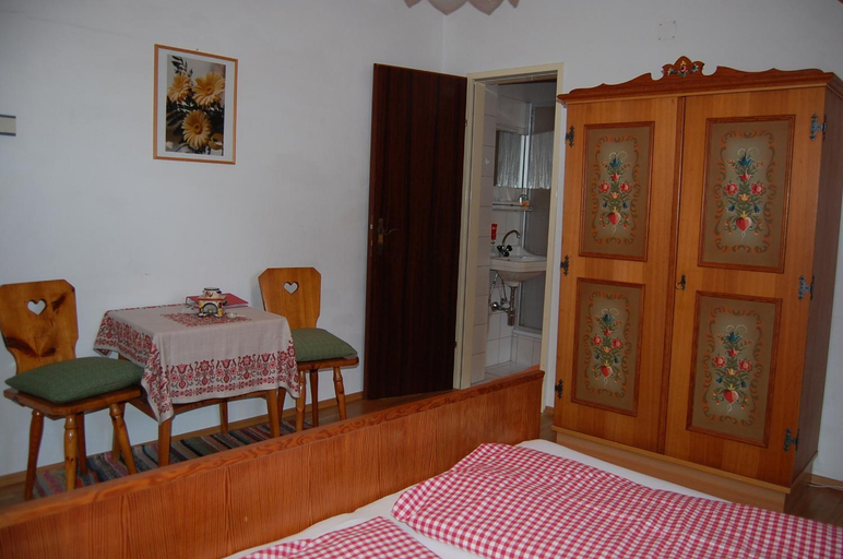 Bedroom 6