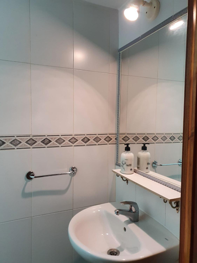 Others 5, Hostal Oporto, Madrid