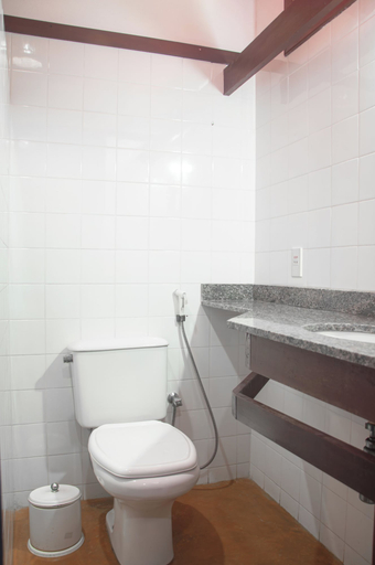 Bathroom 4, Pousada Maraua, Prado