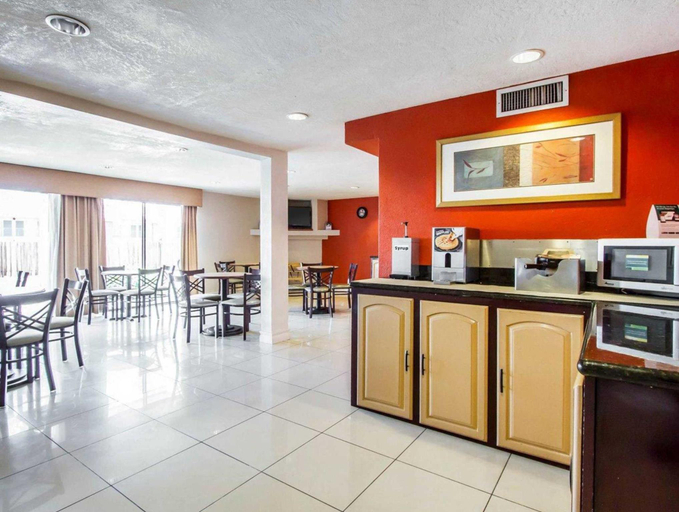 Food & Drinks 5, Quality Inn Tucson Downtown near Convention Center, Pima