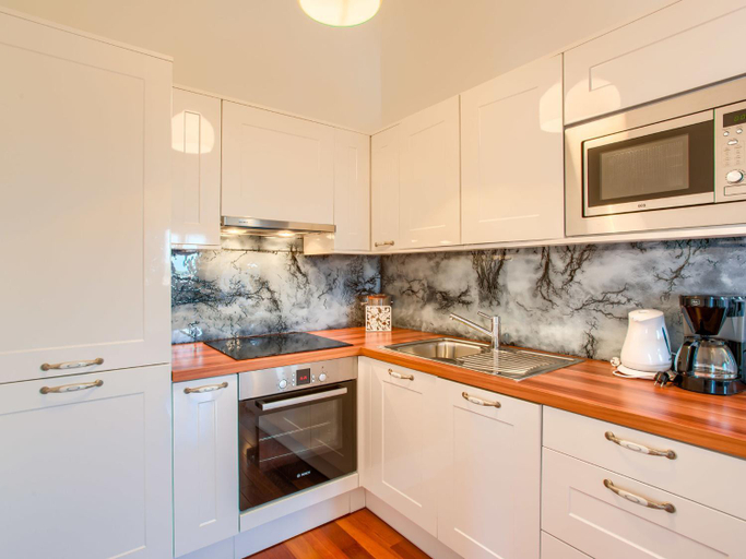 Others 3, Apartment in Murter near Beach and Pool, Murter