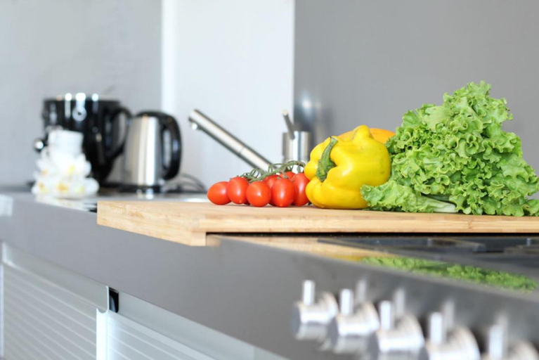 Food & Drinks 5, Casa Giulia - Apartment beachfront with 2 bedrooms, air conditioning and private parking, just 30 me, Genova