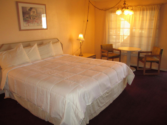 Bedroom 8
