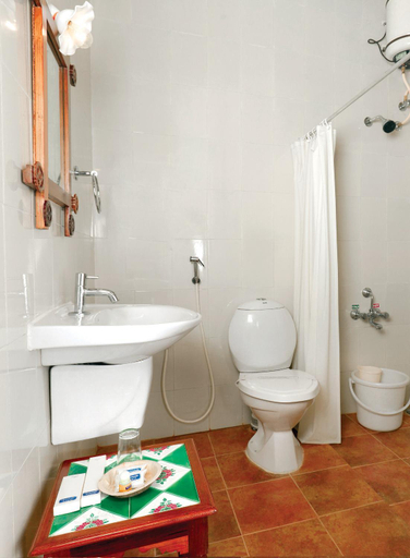 Bathroom 4, Chettinadu Court-Heritage view, Sivaganga