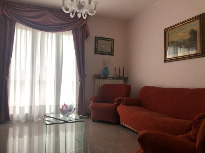 Others 4, Villa alle Marixe, Savona