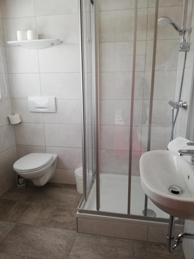 Bathroom 3, Das Unterwimm, Sankt Johann im Pongau