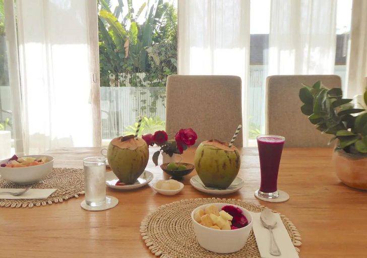 Food & Drinks 5, Berawa Canggu Bali Villa Beachfront Sunsets, Badung