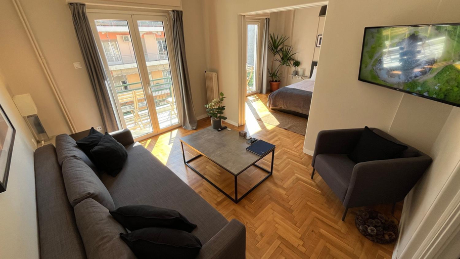 Others 5, 2 Newly Renovated Charming Apartments steps from Panormou Metro Station, Attica