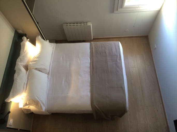 Bedroom 2, Hotel Azur, Hérault
