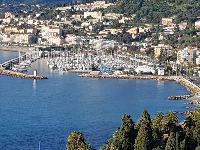 Olguita, Alpes-Maritimes