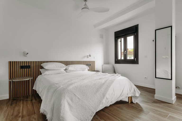 Others 5, Apartamento turistico Legate, Navarra