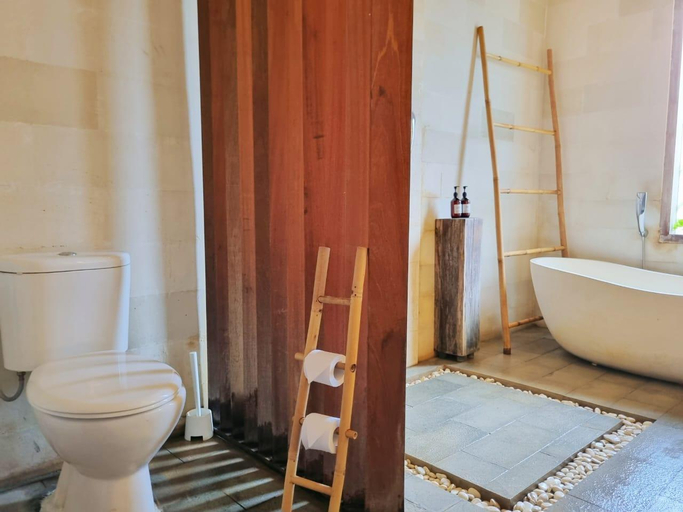 Bathroom, BoBos Villa 1 | Hidden Retreat for Creative Souls, Badung