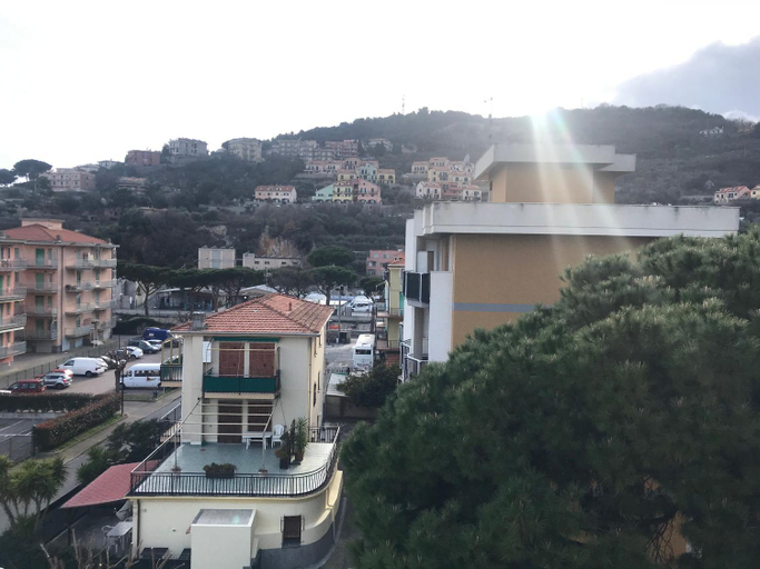Exterior & Views 4, Appartamento Bianco by Holiday World, Savona