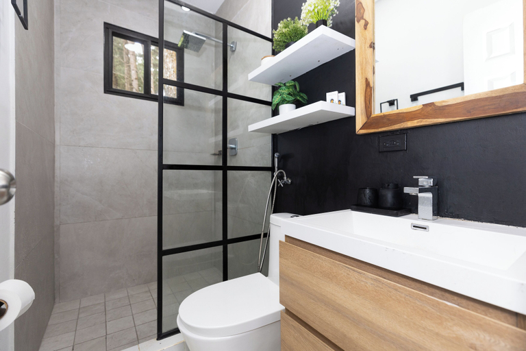 Bathroom 4, Cozy Hideaway in the Mountains of Altos de María, Chame
