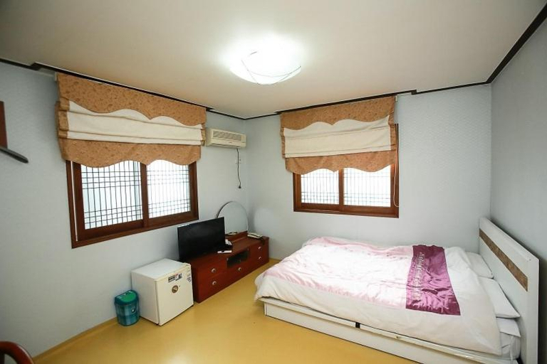 Others 4, Jun Motel, Jeju