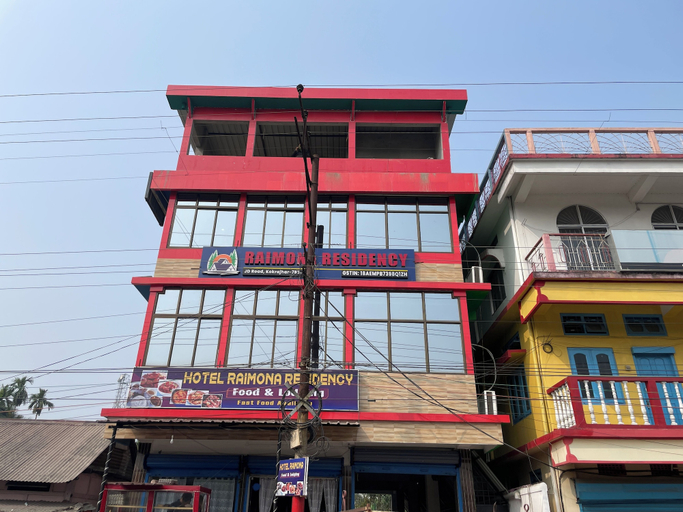 Exterior & Views