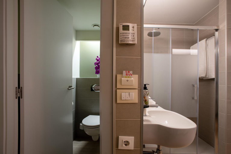 Bathroom 5, Hotel Bed4u Pamplona, Navarra