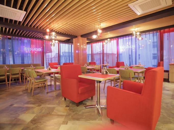Food & Drinks 5, H9 Hotel Nine Ulaanbaatar, Ulan Bator
