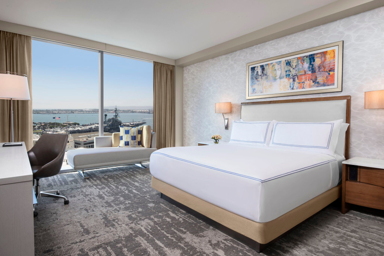 InterContinental San Diego Room Type - 1 King Premium Harbour View