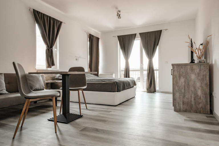 Others 4, July's Guest House, Primorsko