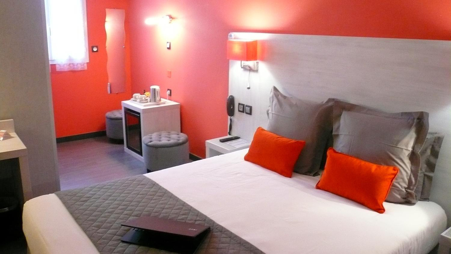 Bedroom 2, Hôtel L'Européen, Hautes-Pyrénées