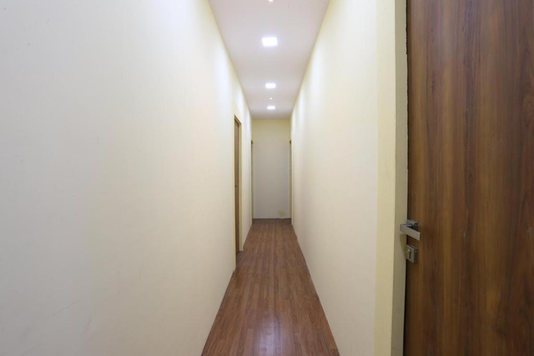 Others 3, Hotel Crown Near Nesco Center-Oberoi Mall Goregaon East, Mumbai Suburban
