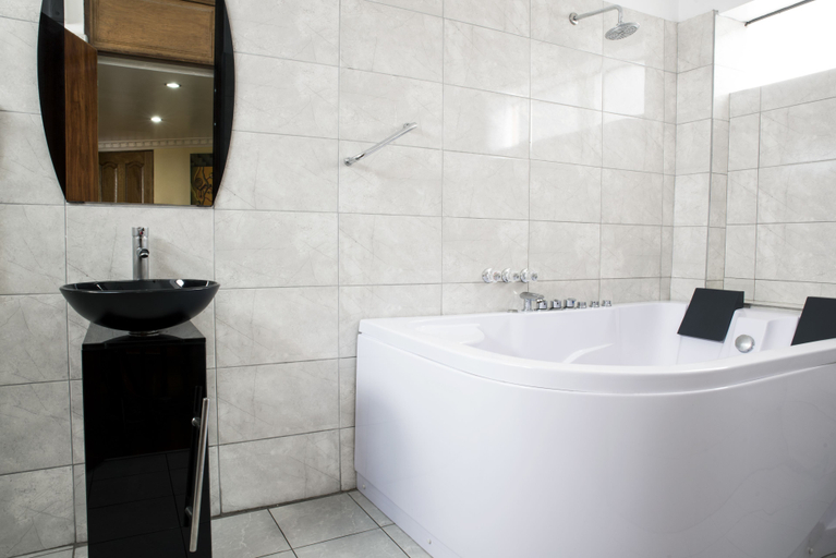 Bathroom 3, Inkari Suites Hotel, Lima