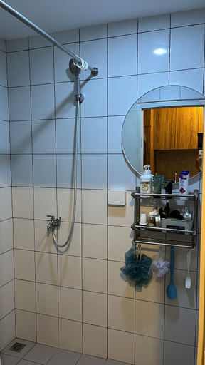 Bathroom, Refi Room at Sudimara ForestWalk, South Tangerang