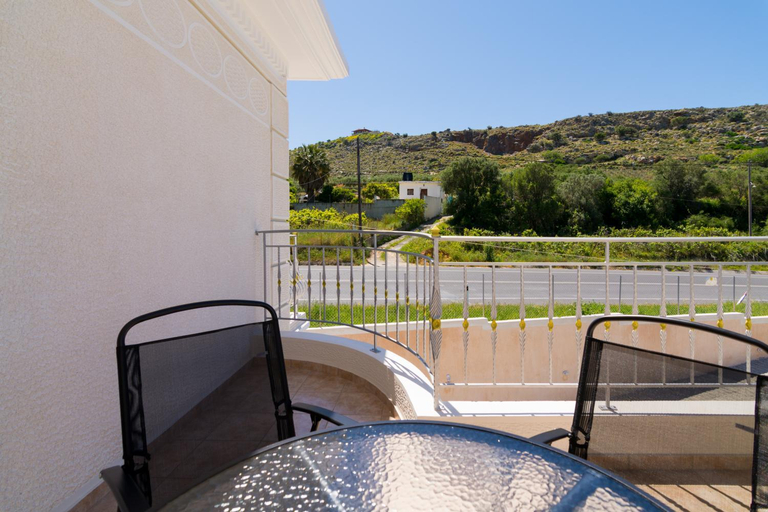 Others 4, Stratos Palace, Crete