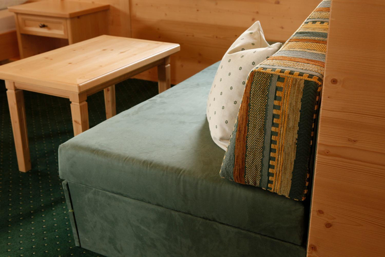 Bedroom 2, Garni Iosc, Bolzano