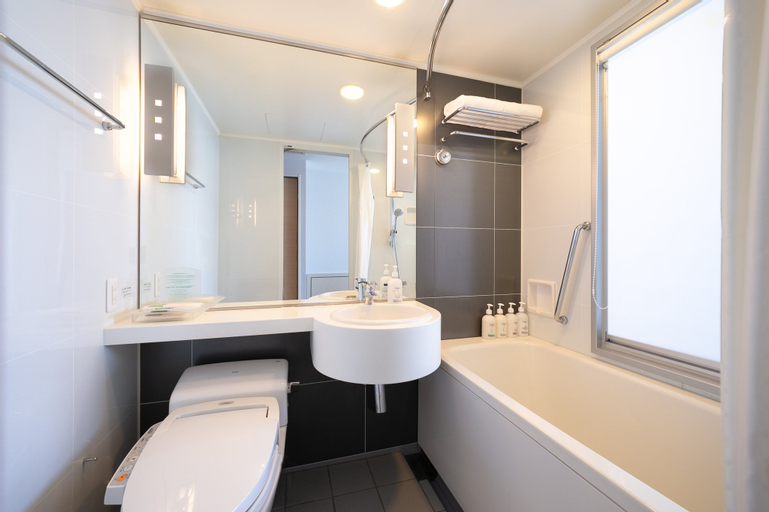 Bathroom 8