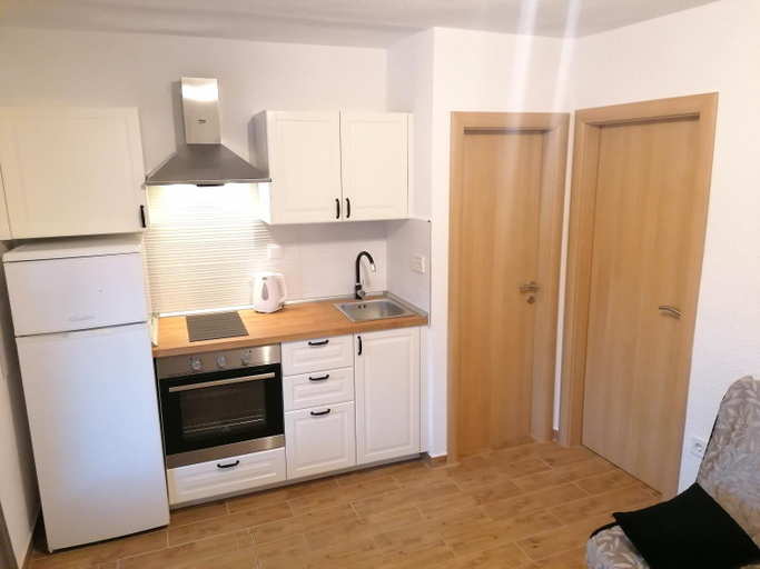 Others 2, Apartments Amfora, Jelsa