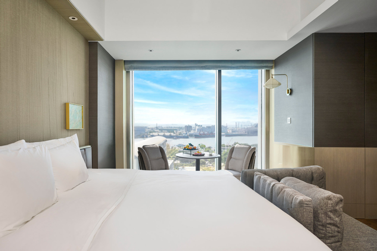 InterContinental Hotels KAOHSIUNG, an IHG hotel - Tap to explore photos