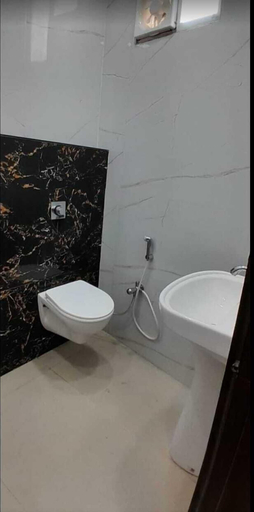 Bathroom 3, Hotel Regal, Saharanpur