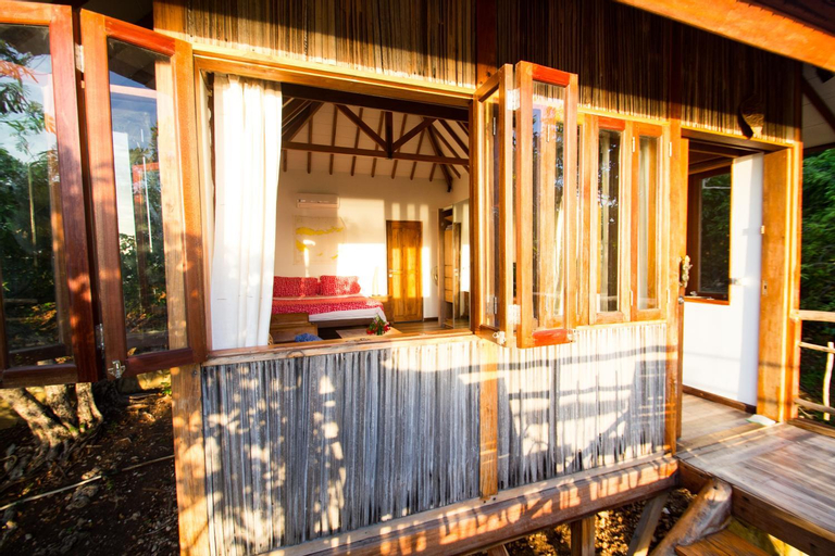 Boa Hill Surf House, Rote Ndao
