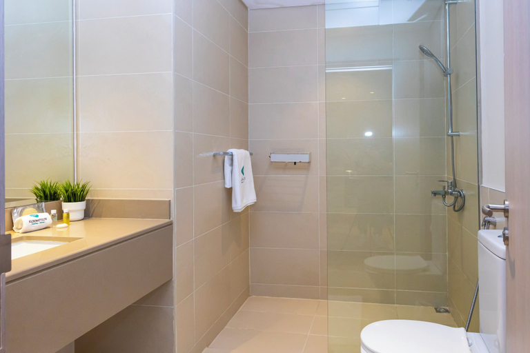 Bathroom, Bloomfields Formula 1BR Water Edge, Yas Island