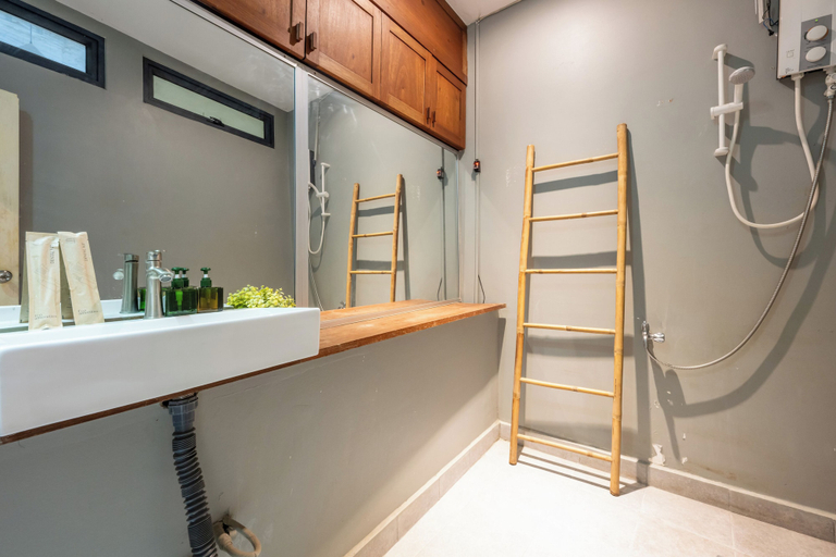 Bathroom 3, Lofty Comfort Stay-Relax by Soben Home, Phnom Penh