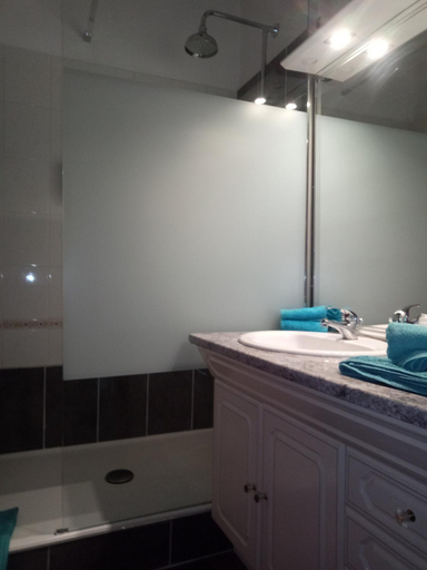 Bathroom 4, La Grande Eperviere, Alpes-de-Haute-Provence