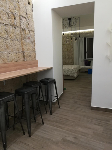 Others 5, ViVi House, Napoli
