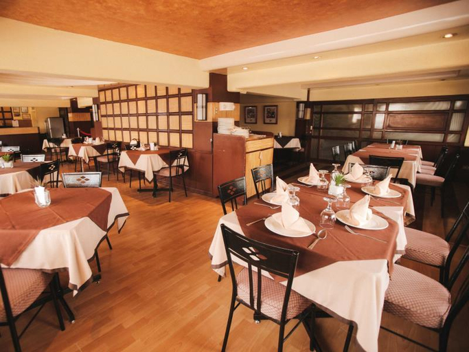 Food & Drinks 5, Crown Hotel, Naga City