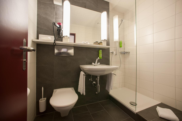 Bathroom 3, SEELANDHOTEL Weisses Kreuz, Aarberg