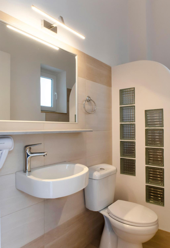 Bathroom 4, Hotel Marilen, South Aegean