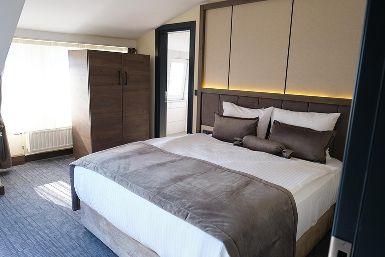 Bedroom 14