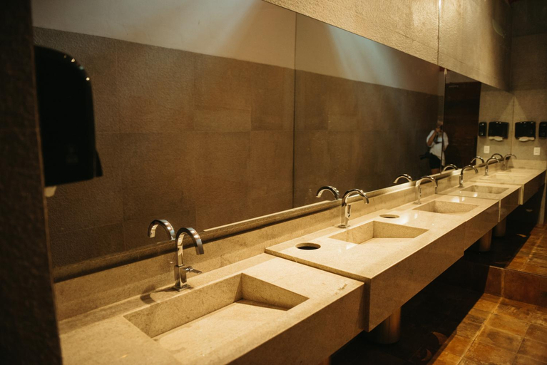Bathroom 4, Cachoeira do Macuco Boutique Hotel, Guapé