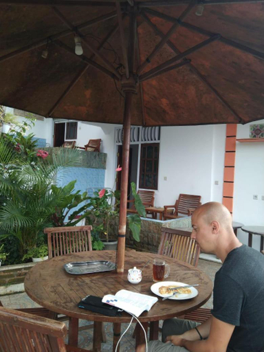 Food & Drinks 3, Bintang Bungalow Tour & Travel, Ende