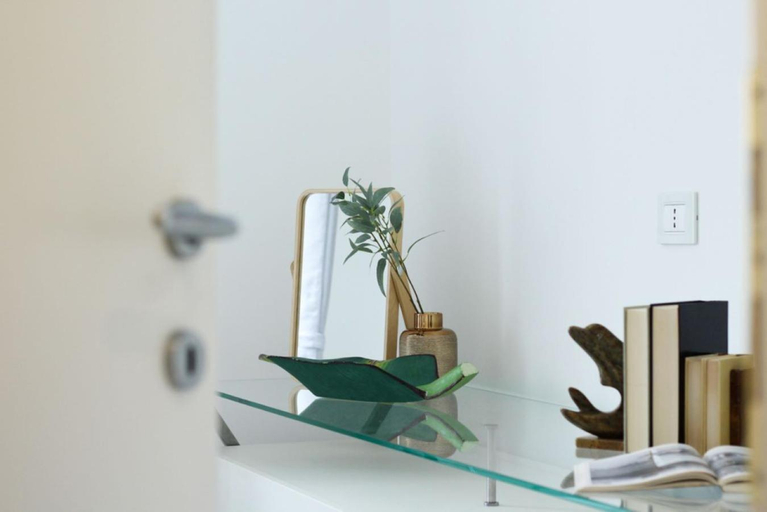 Bedroom 3, Casa Giulia - Apartment beachfront with 2 bedrooms, air conditioning and private parking, just 30 me, Genova