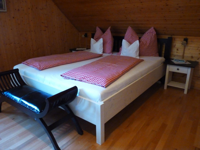 Bedroom 13