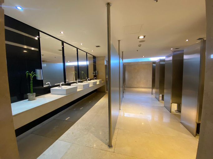 Bathroom 5, DoubleTree by Hilton Bogota Salitre ar, Santafé de Bogotá