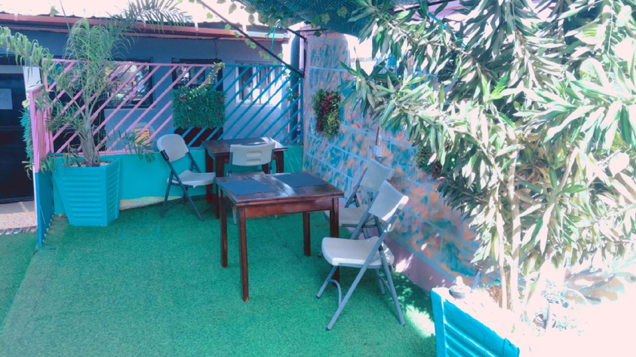 Poolside bar 3, Gloton apartments, Kanifing