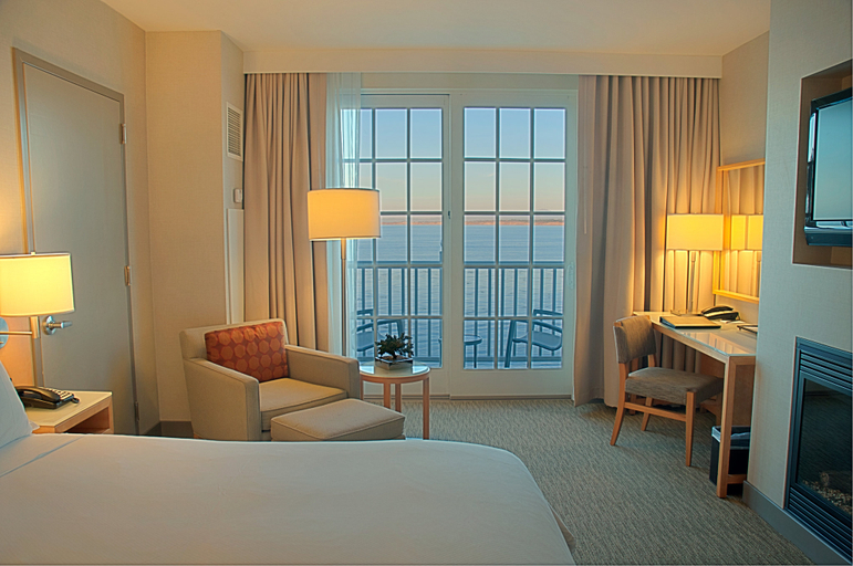 InterContinental The Clement Monterey, an IHG hotel Room Type - 1 King Premium Oceanfront Balcony